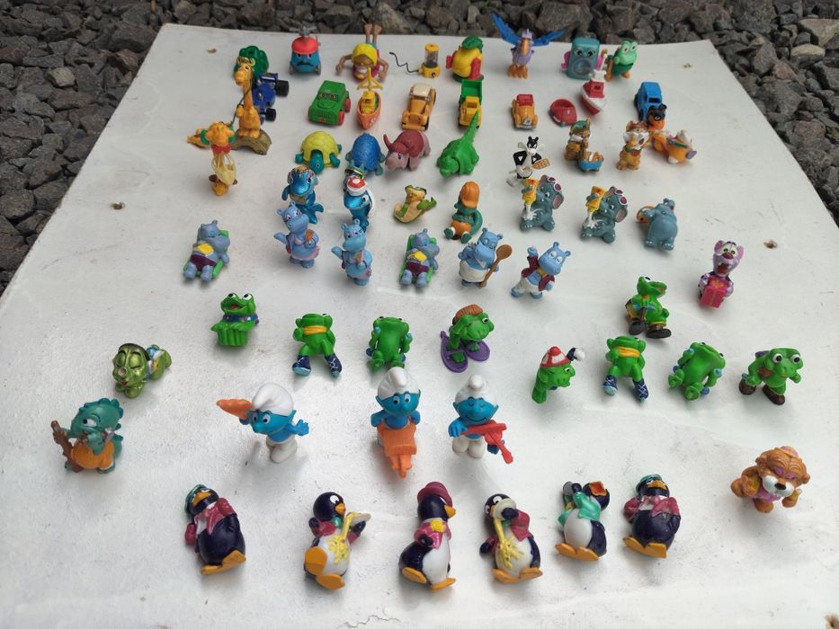 Фігурки Kinder Surprise