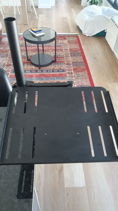 Suporte / braço portátil para secretária