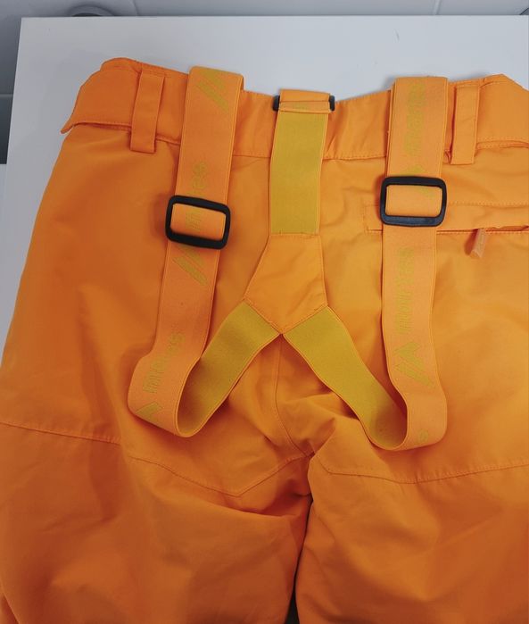 Spodnie zimowe 134 cm