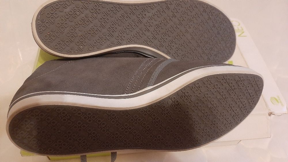Кроссовки Adidas Neo 44р.