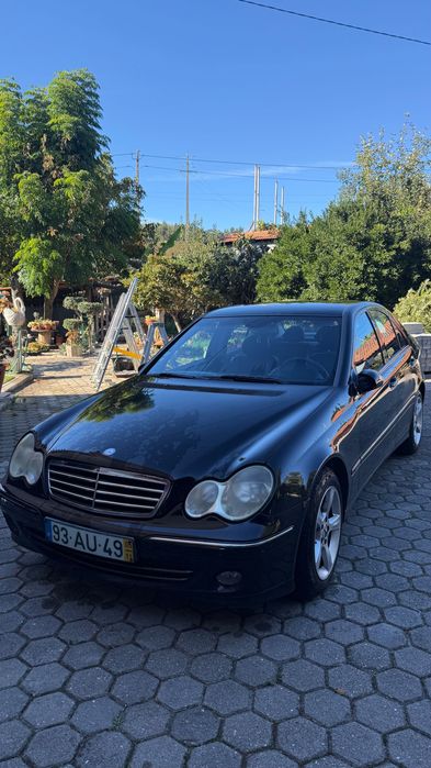 Mercedes Benz C220 — photo 3