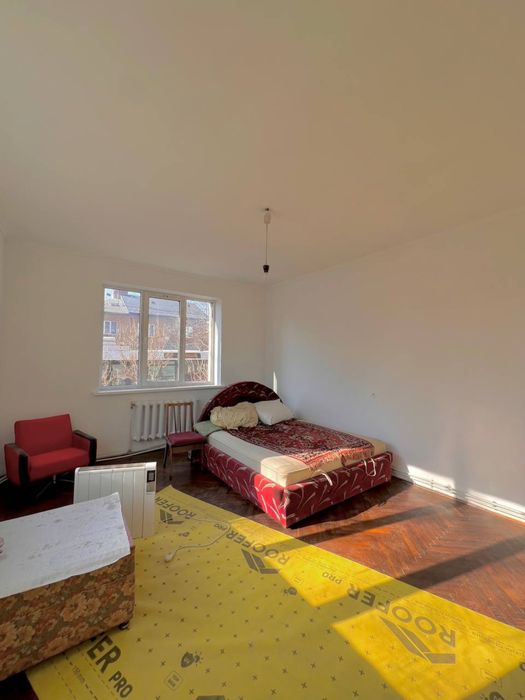 ТЕРМІНОВО 2-кімнатна квартира в напівособняку з земельною ділянкою