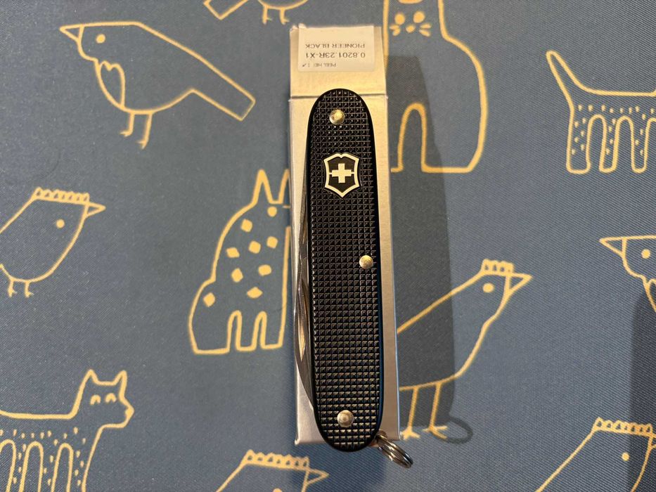 Victorinox Pioneer czarny