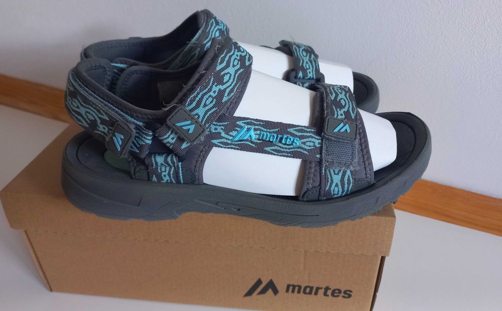 Sandały sportowe Martes lekkie,regulacja, rzep r.41 + klapki 4F gratis