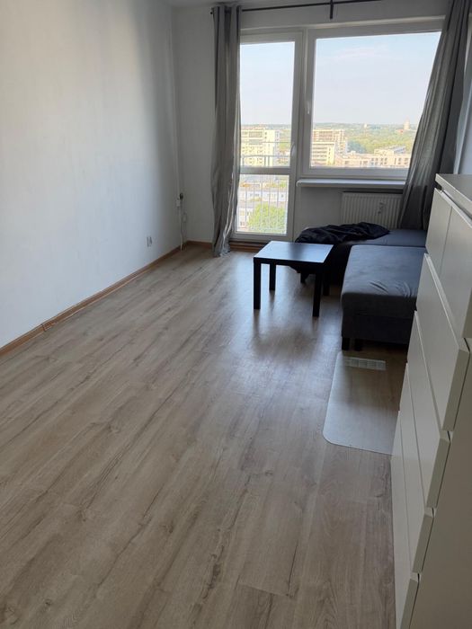 Oś. Kosmonautów 2 pokoje