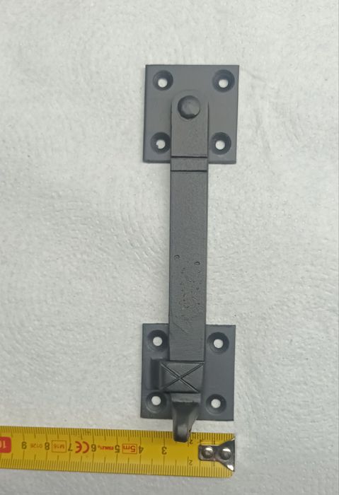 Fecho de porta rústico