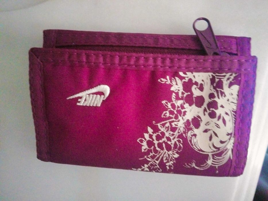 Carteira Nike ( nova)