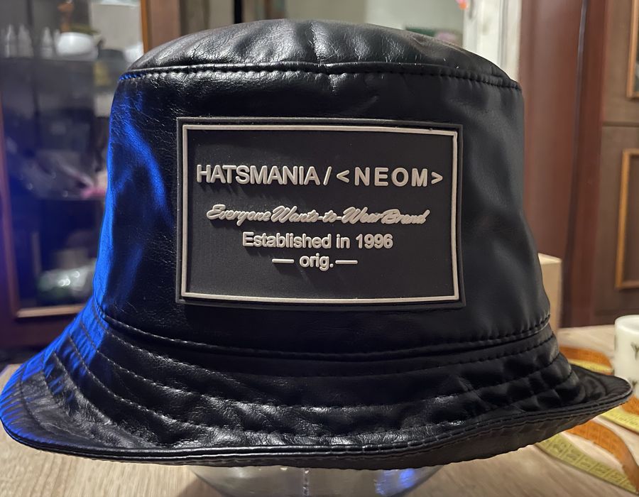 Стильна шапка капелюх кепка