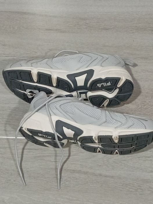 Sapatilhas e botas
