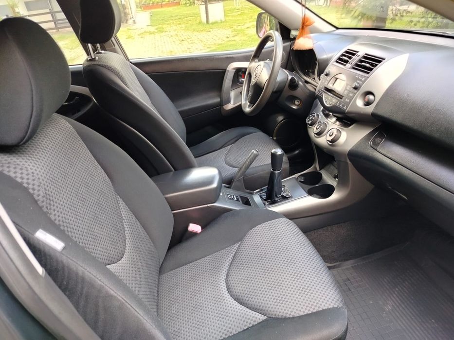 Na sprzedaż Toyota RAV-4