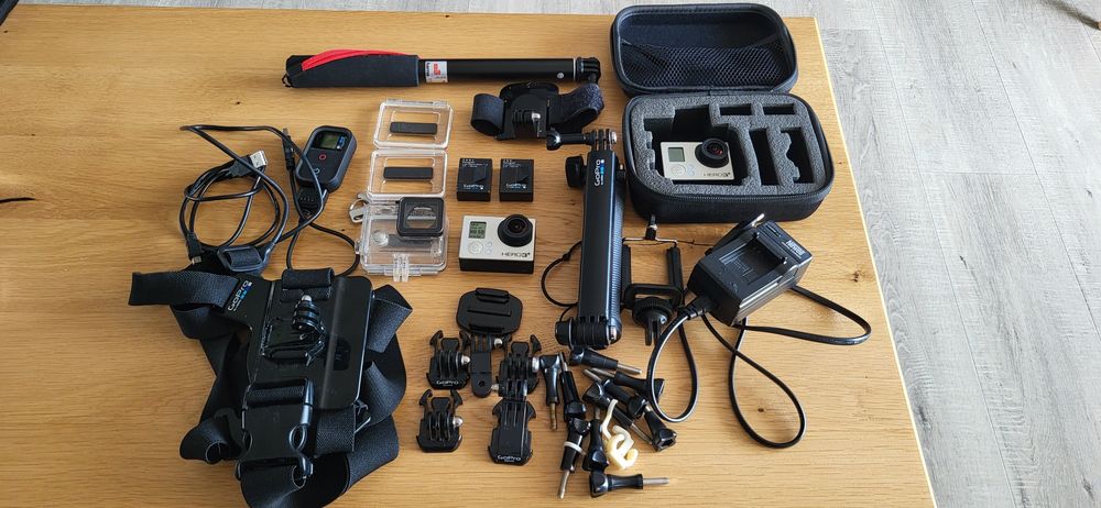 Zestaw Gopro 3+ black , monopod