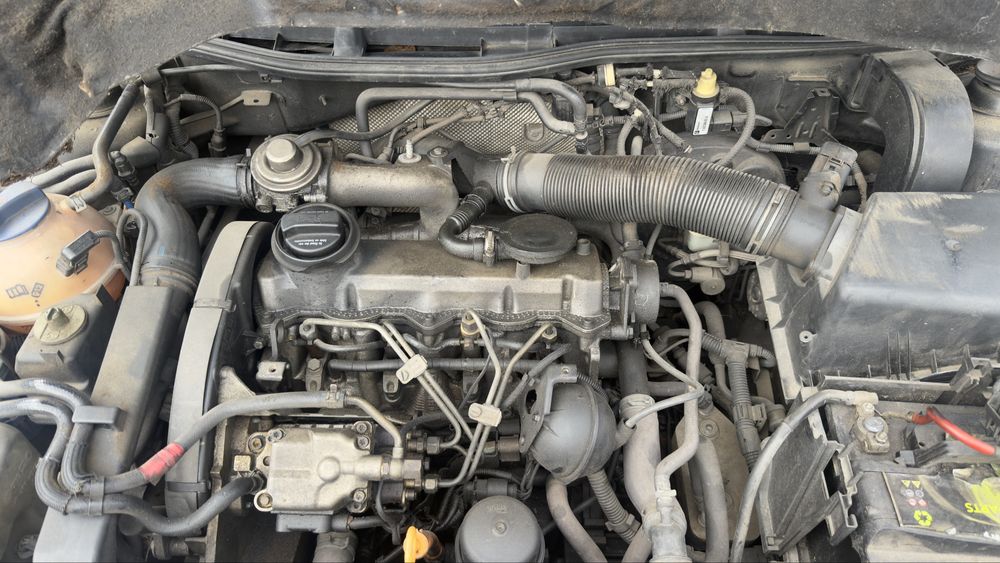 Skoda Octávia 1.9 Tdi 90cv ano 2000 para peças carro caixa automática
