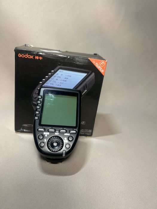 Бездротовий передавач радіосинхронізатор для спалахів XPro-F