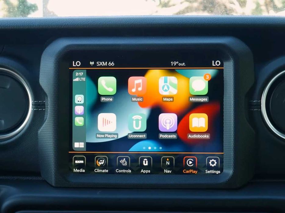 EU Wrangler JL \ Gladiator 18+ Panasonic 8.4" Магнітола Apple CarPlay & Android Auto Jeep
