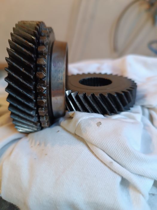 Шестерні Т4 п'та передача