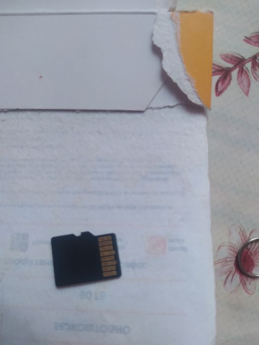 Продам Флешку micro sd на  256 Gb