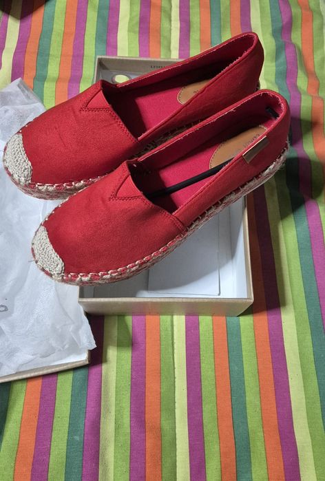 Alpercatas vermelhas 40