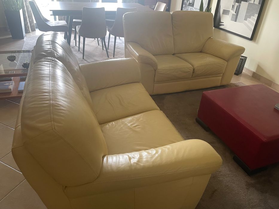 Sofá em pele Chateau D’ax