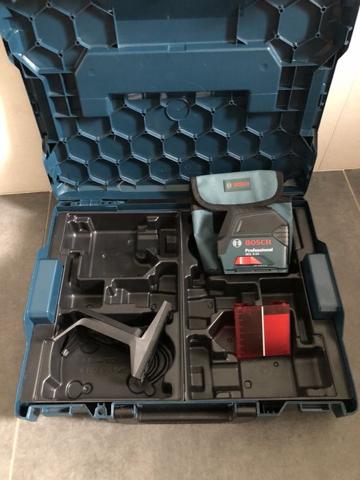 Лінійний нівелір Bosch GCL 2-15