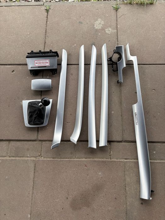 Komplet dekorow srebrnych audi a4 b7