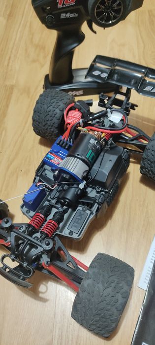 Traxxas mini revo 1:16