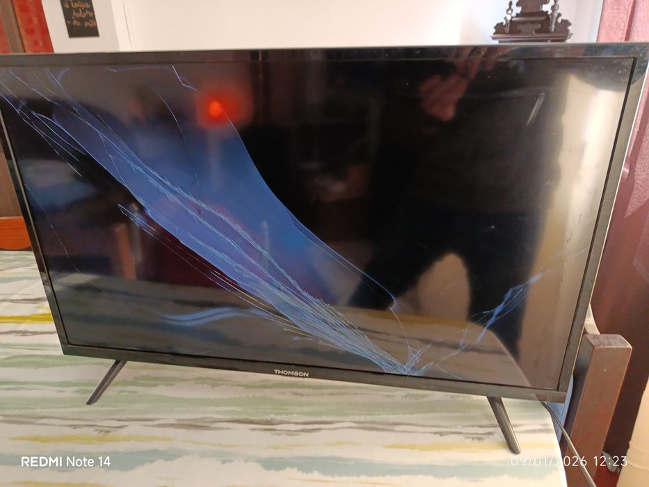 Tv Thomson 32 polegadas com avaria