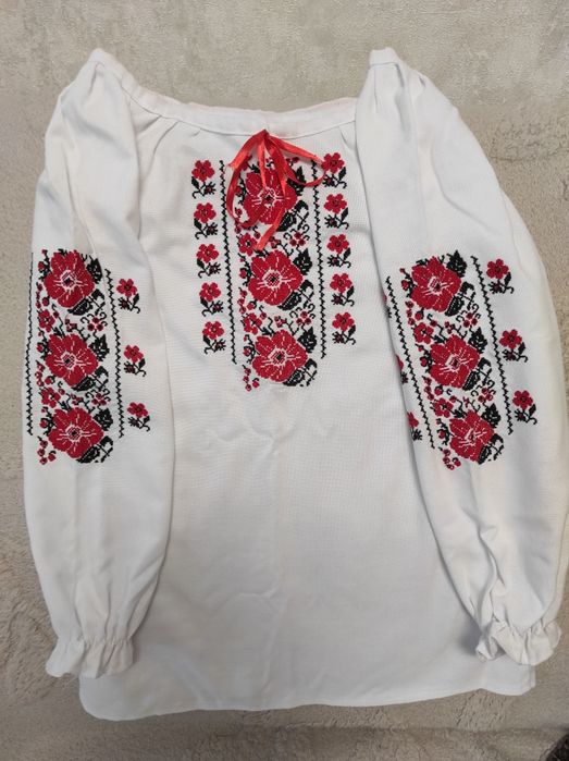Продам дитячу вишиванку
