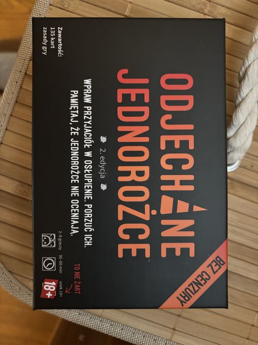 Nowa gra karciana towarzyska Odjechane Jednorożce