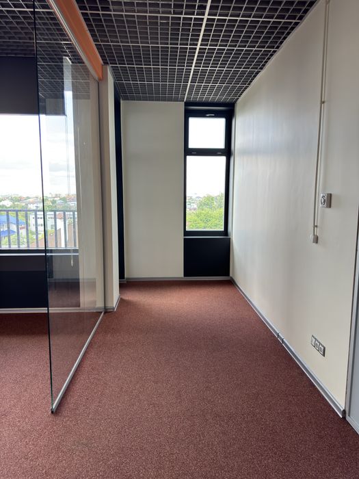 Готовий офіс 495 м² у БЦ Compass, Стрийська - 6 кабінетів + open space