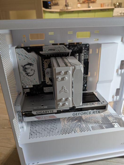 Ігровий ПК +стіл