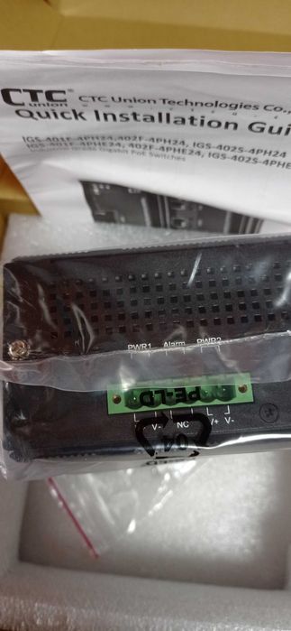 IGS-402S-4PHE24 промисловий комутатор + DRP-240-48 блок живлення