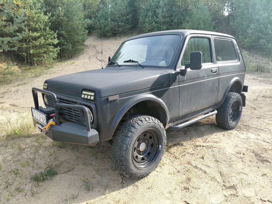 Lada Niva 4x4 1.7 i (2009) – Zmodyfikowana terenówka, Raptor, Wyciągarka, Lift! Off-Road