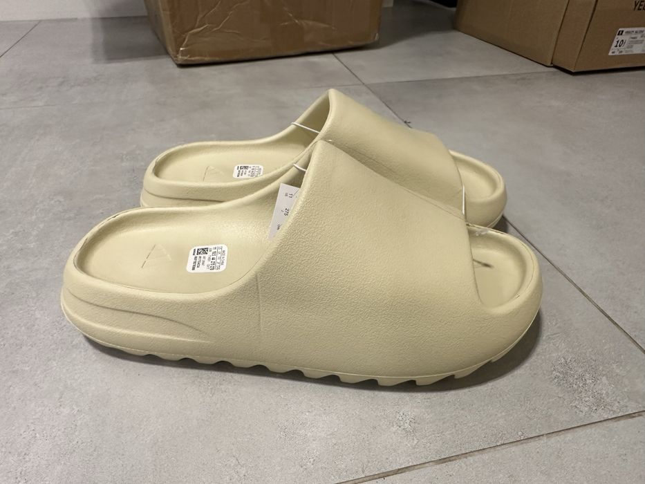 Yeezy slides rozmiar 43 bone