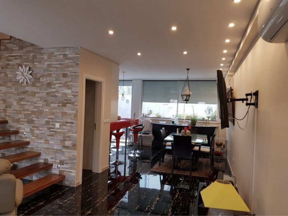 Arrendo moradia mobiliada e equipada