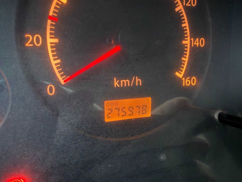 Nissan Cabstar tribasculante