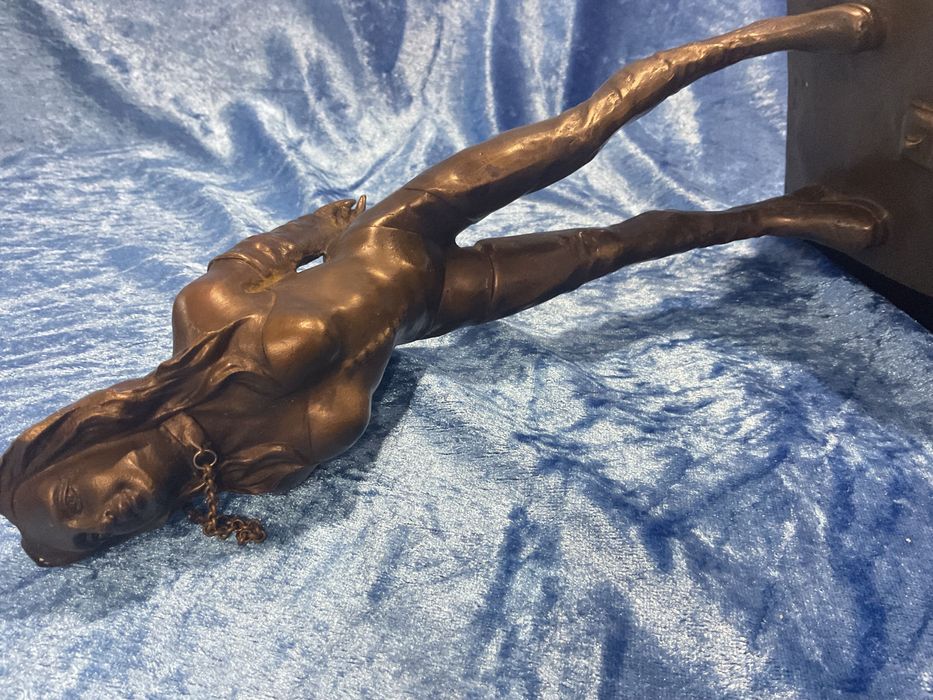 Escultura lady bronze alt,31 cm. Anúncios abaixo