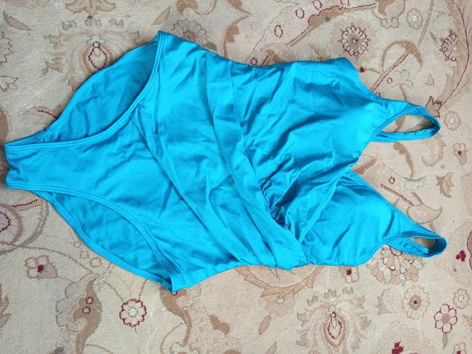 Продам бірюзовий купальники з утяжкою розміру L-XL