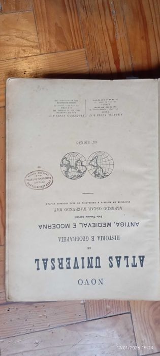 Atlas Universal muito antigo
