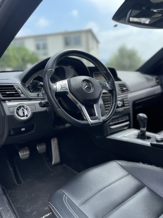 Mercedes E250 COUPE