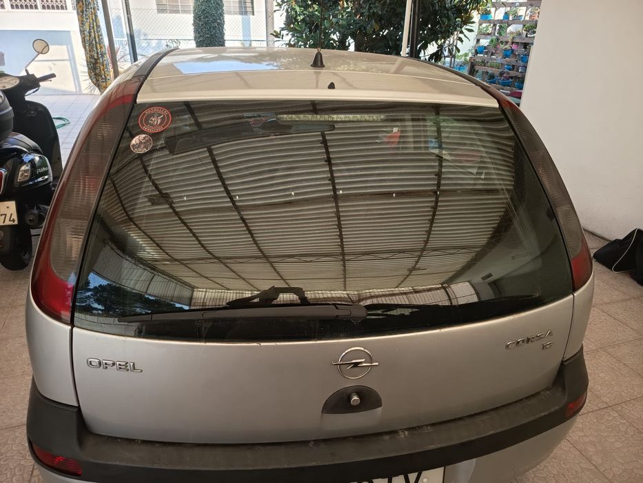 Opel Corsa C (2002) – Económico e Fiável