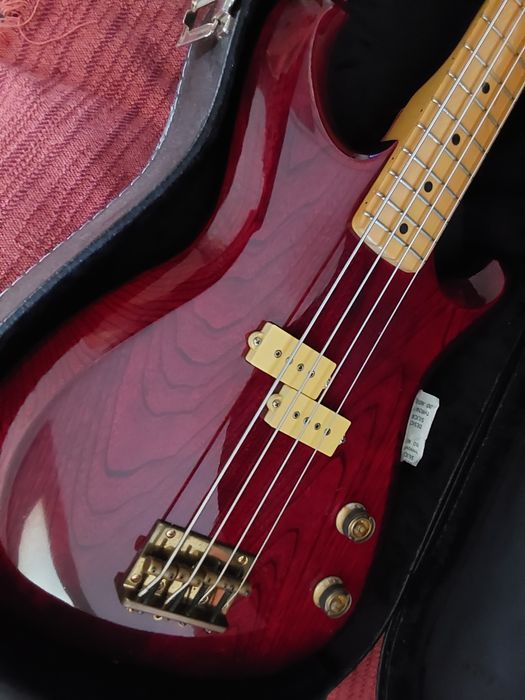 Baixo Ibanez Roadster '82