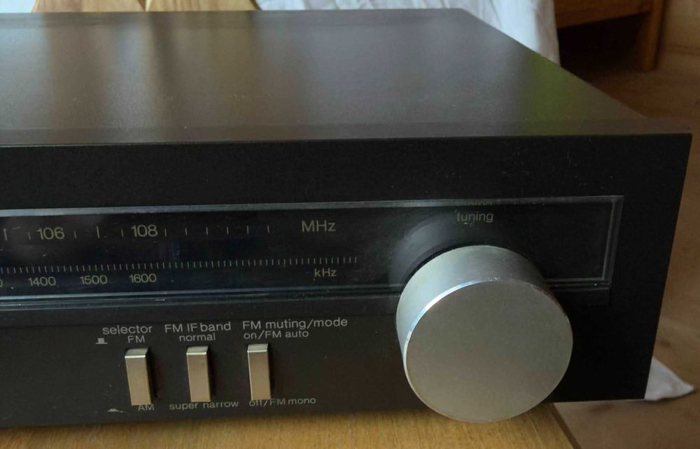 Technics FM/AM Stereo Tuner ST-Z11