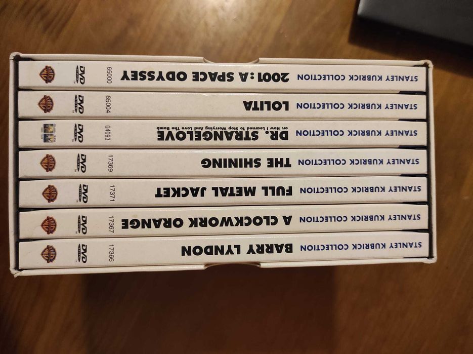 Colecção de filmes Stanley Kubrick em formato DVD