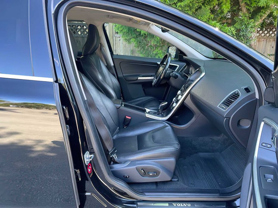 Volvo XC60      2015