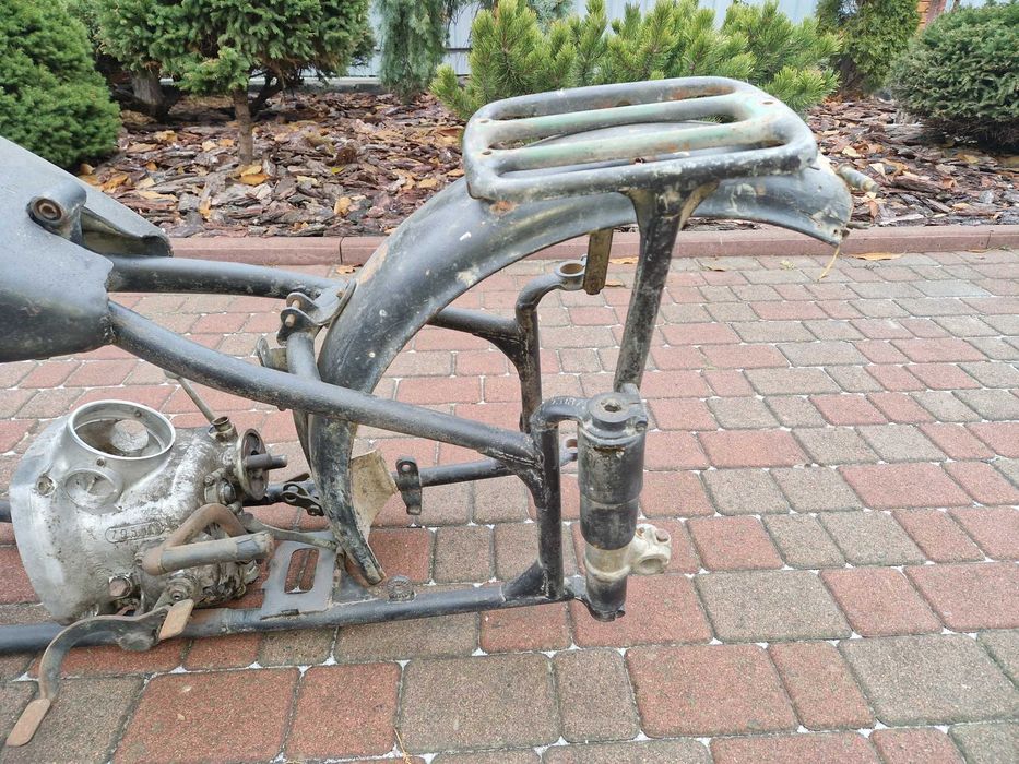 Продам запчастини на  мото М 72.