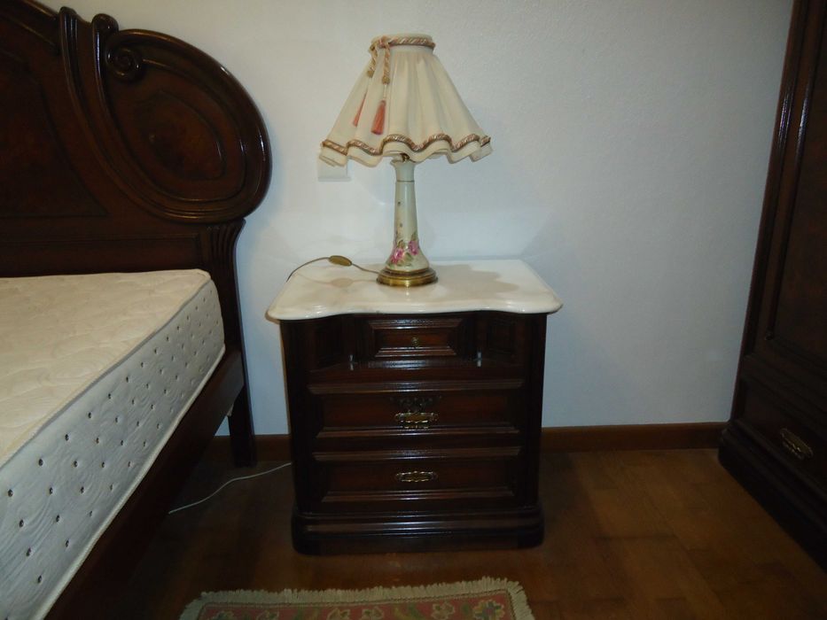 Mobília de quarto como nova