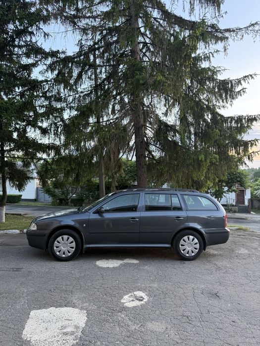 Skoda Octavia Tour 1.6 газ/бензин