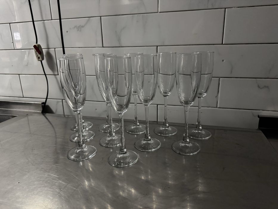 Бокали стакани посуд скло