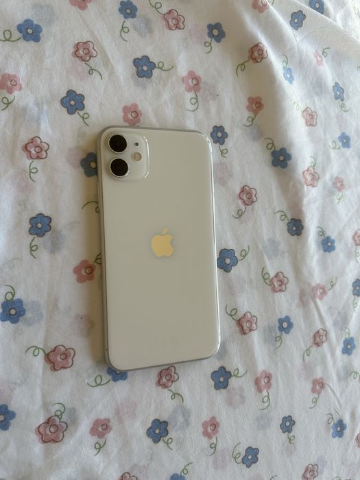 Iphone 11 branco otimo estado