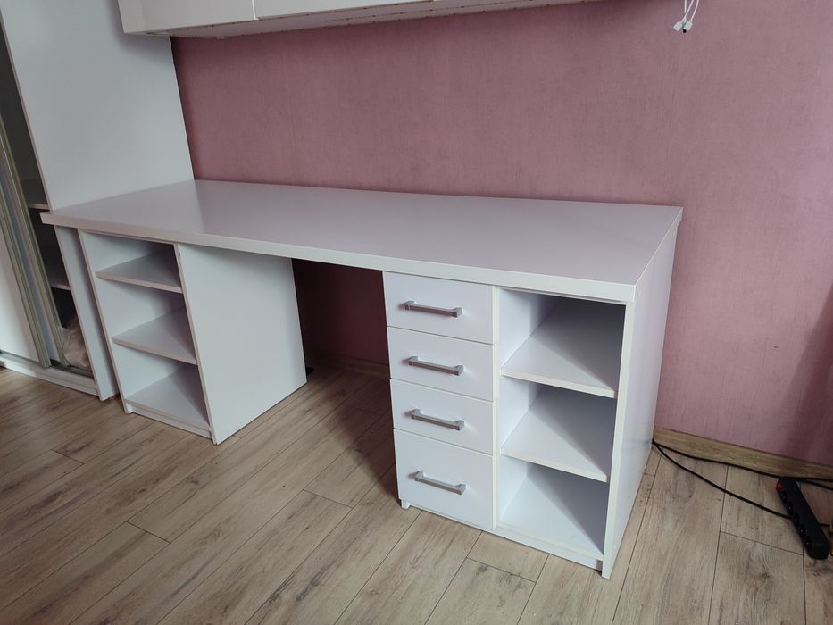 Biurko białe używane